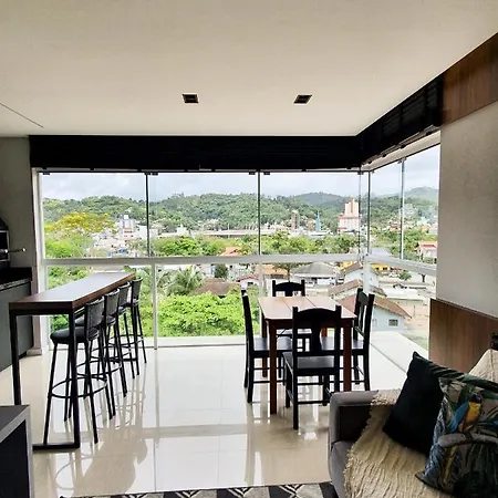 Apartamento Ao Lado Da Vila Germanica Blumenau Exterior photo